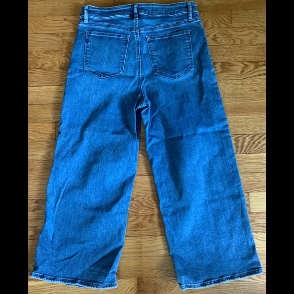 Loft 3/4 wide leg jeans! - Picture 4 of 10